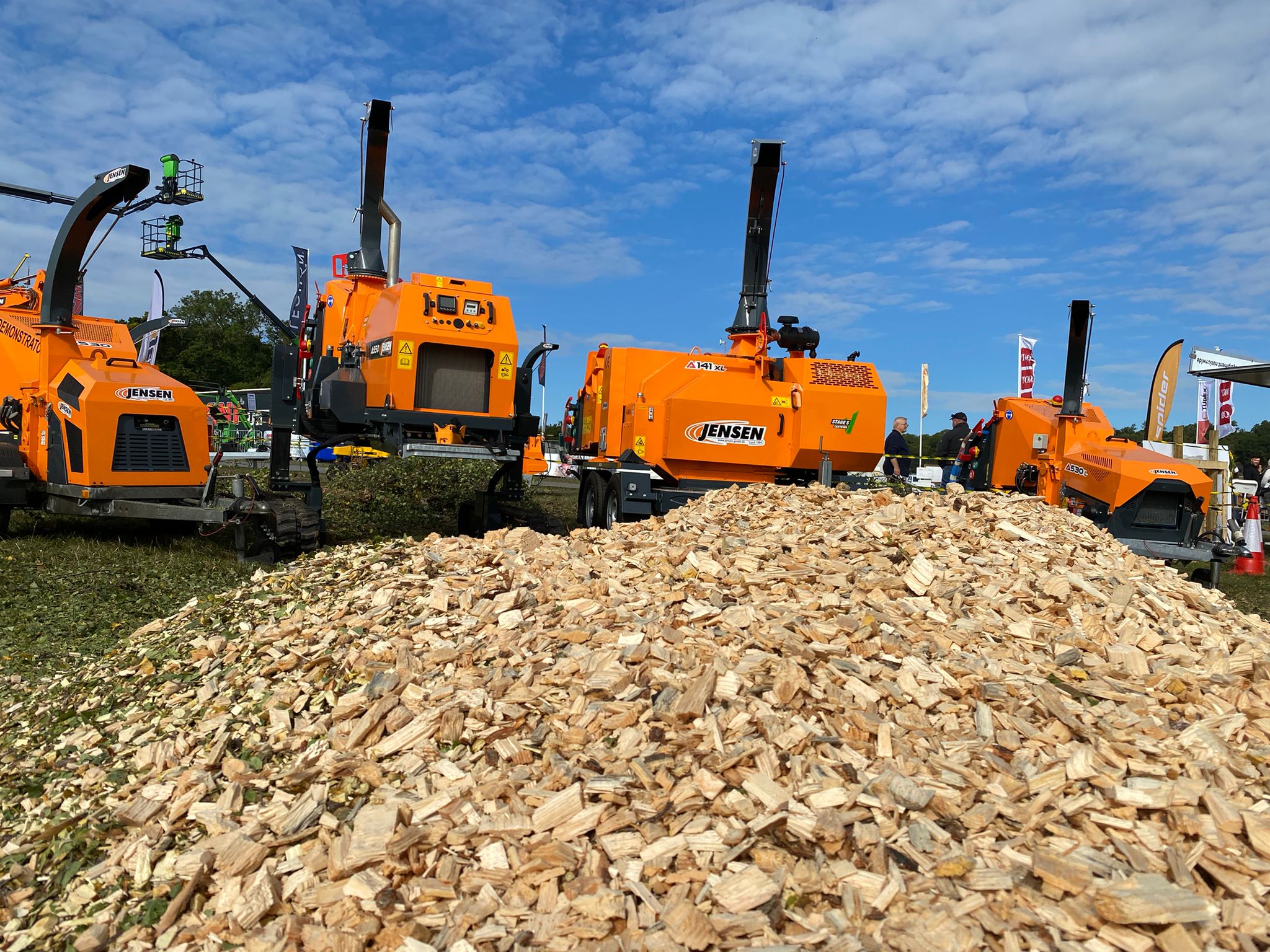 Jensen Wood Chippers: Versatile & Powerful Options